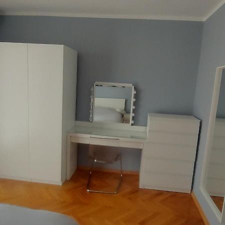 Rainbow Apartment Pula Exterior photo